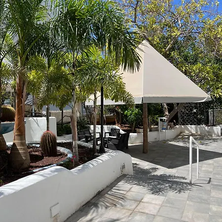 公寓式酒店 Tenerife Sea View 216 *