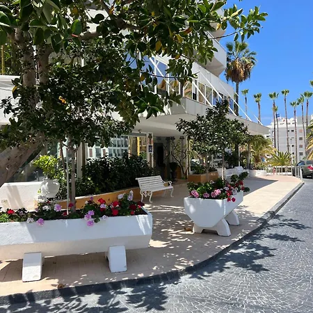 Aparthotel Tenerife Sea View 216 4*